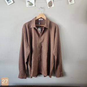 NWT Light and Airy Textured Blouse L